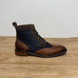 STACY ADAMS FINNEGAN WINGTIP BOOT COGNAC WITH NAVY MENS 8.5 LACE UP 25427-470
